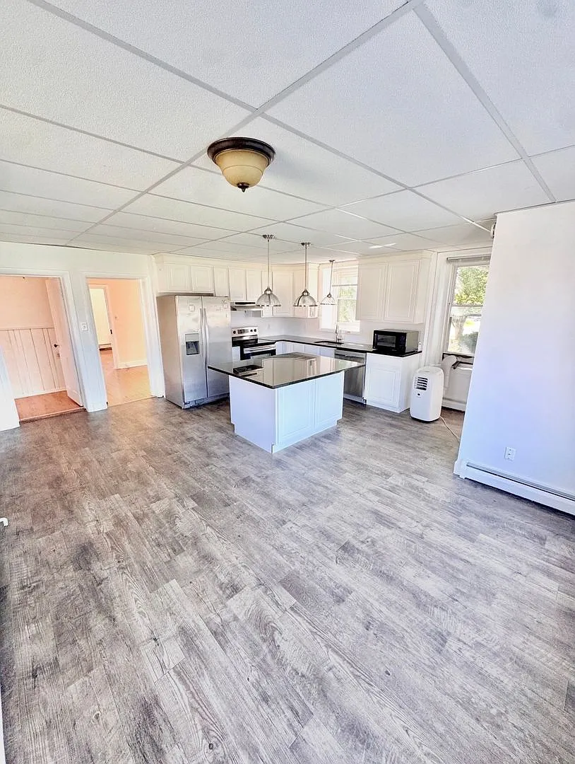1180 S Krocks Road — Photo 4