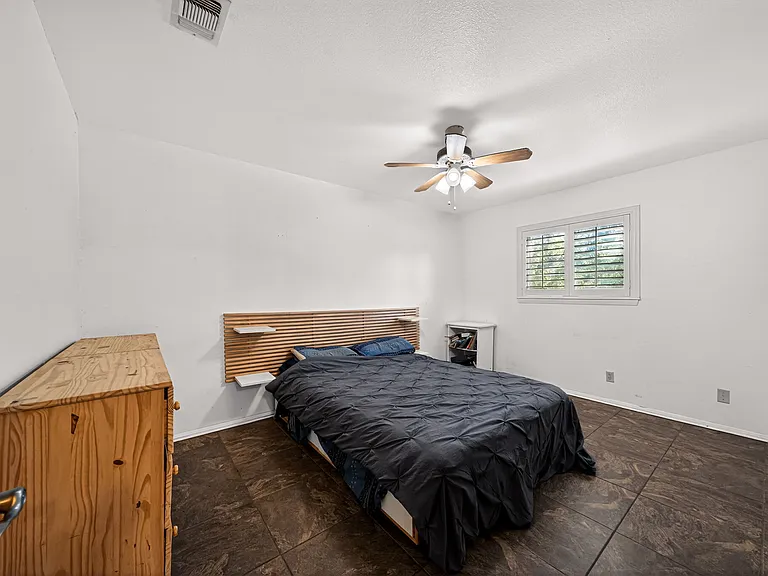 7239 Bridle Path — Photo 19