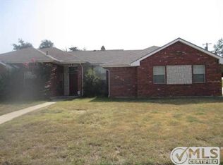 104 Roaring Springs Dr, Desoto, TX 75115