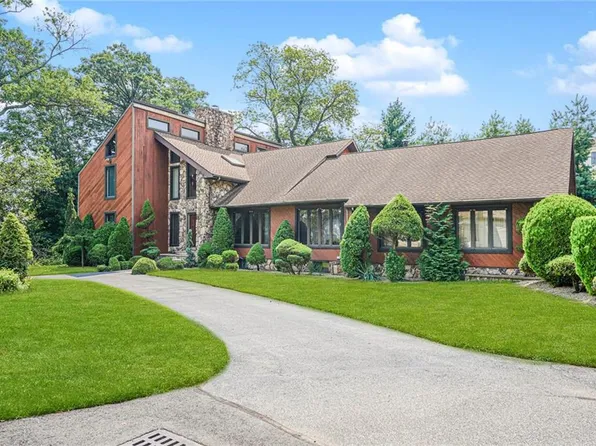 30 Paradise Pl, Staten Island, NY 10307