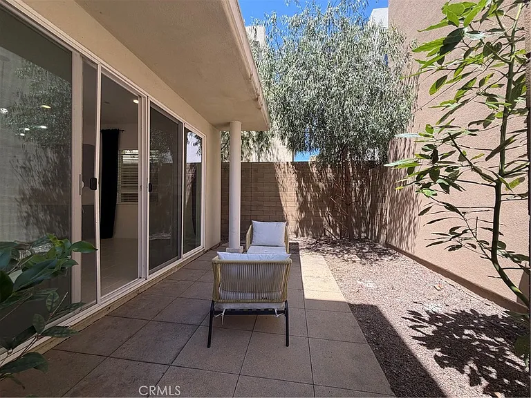 802 Beacon — Photo 26