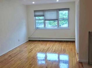 218-09 64th Ave FLOOR 3, Oakland Gardens, NY 11364