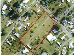 263 Walnut St, Myrtle Creek, OR 97457