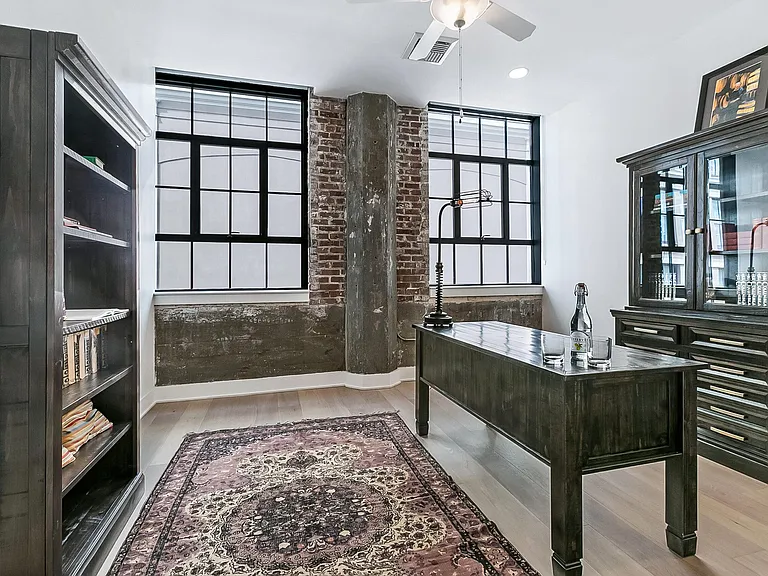 The Annex — Photo 22