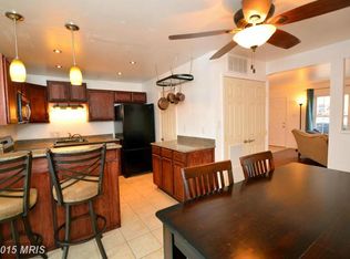 145 N Baylor Dr, Sterling, VA 20164