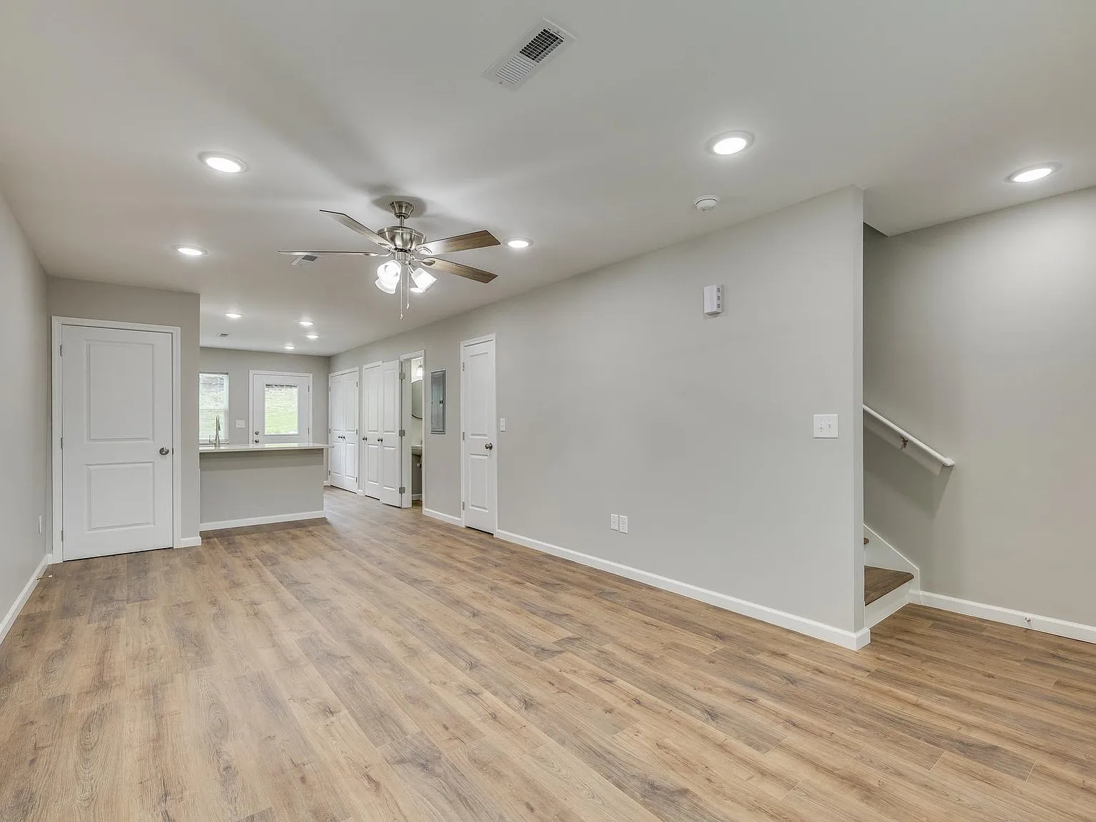 Bristol View Townhomes — Photo 4