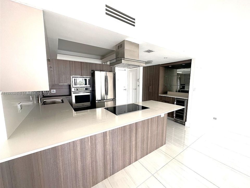 1st image of 20355 NE 34th Ct APT 1429