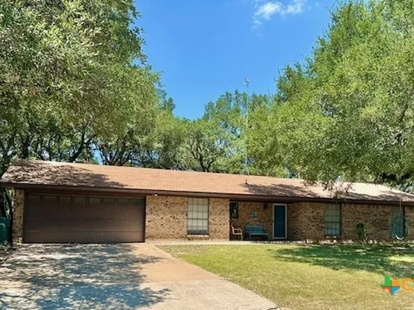304 Gateway Cir, Gatesville, TX 76528