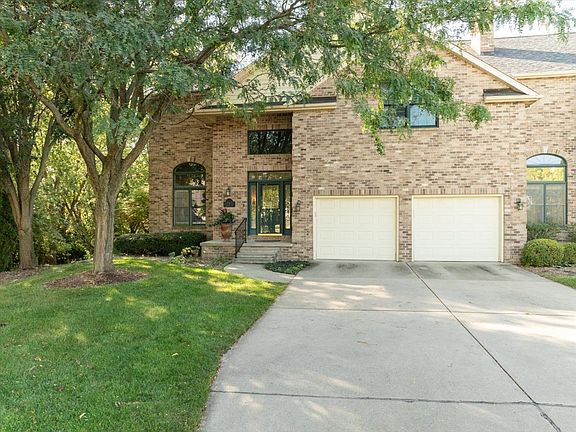 5th image of 2 Inglewood Ln