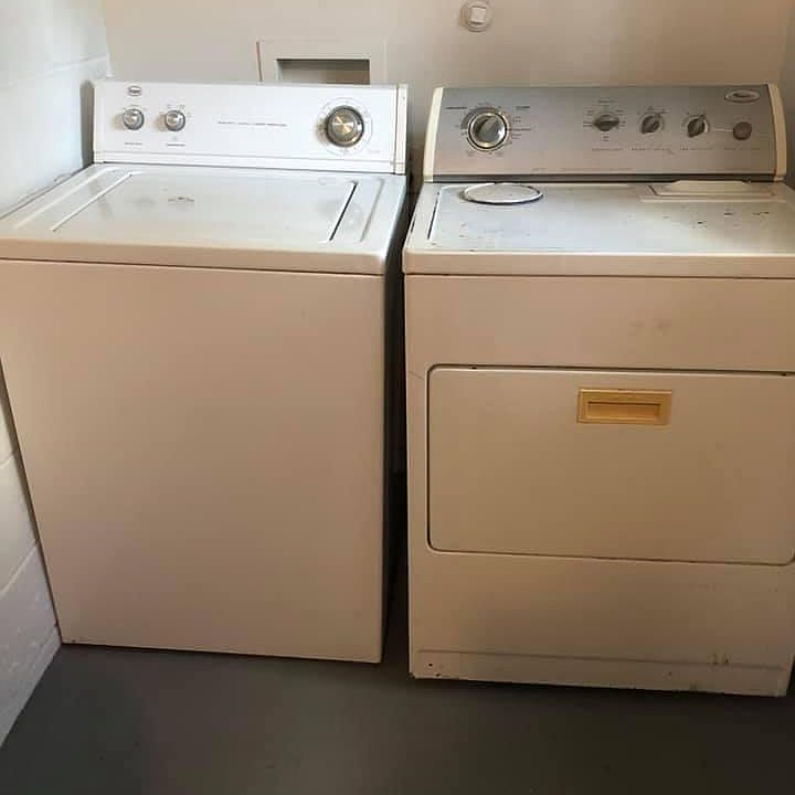 2nd image of 1805 Price St