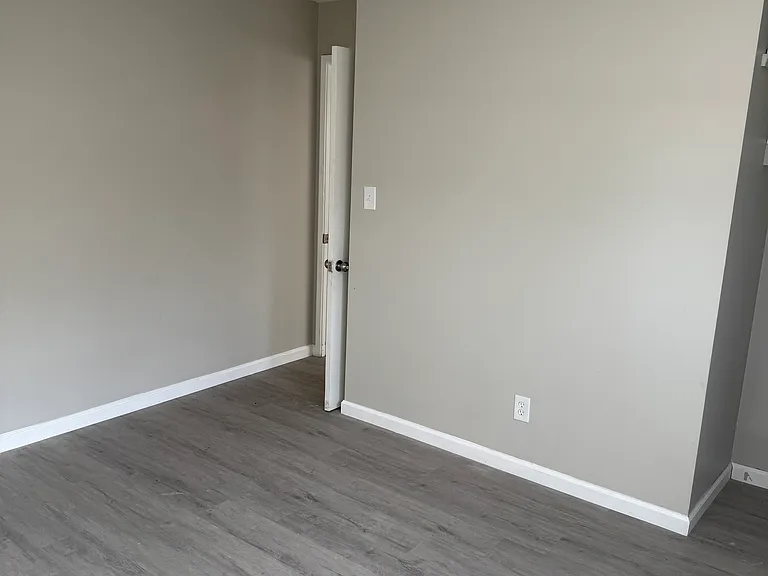 905 N University Blvd — Photo 20
