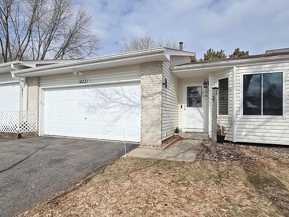 2nd image of 14231 Glencove Trl
