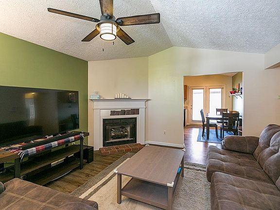 2nd image of 2905 Nally Ct