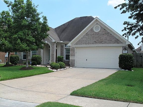 2nd image of 2104 Bristol Breeze Ln