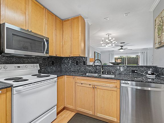 3rd image of 9804 Kamena Cir