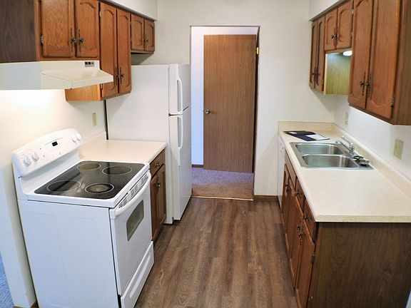 5th image of 814 Oakcrest St APT 2