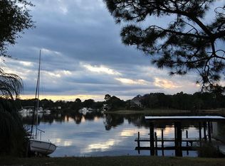 733 Bayou Dr, Destin, FL 32541