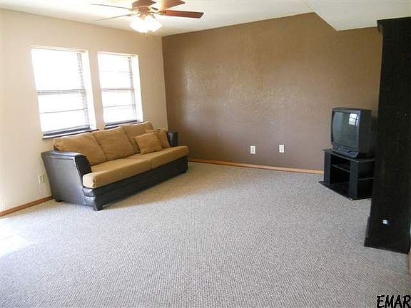 2nd image of 5218 Parkwood Ave