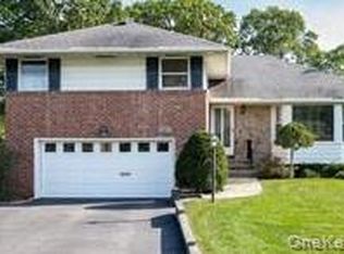 194 Rhododendron Drive, Westbury, NY 11590