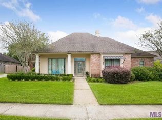 134 Charter Ridge Ct, Baton Rouge, LA 70810