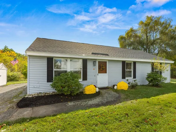 9 Nicholas Circle, Dover, NH 03820