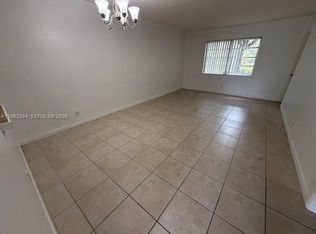 301 Cambridge Rd APT 106, Hollywood, FL 33024