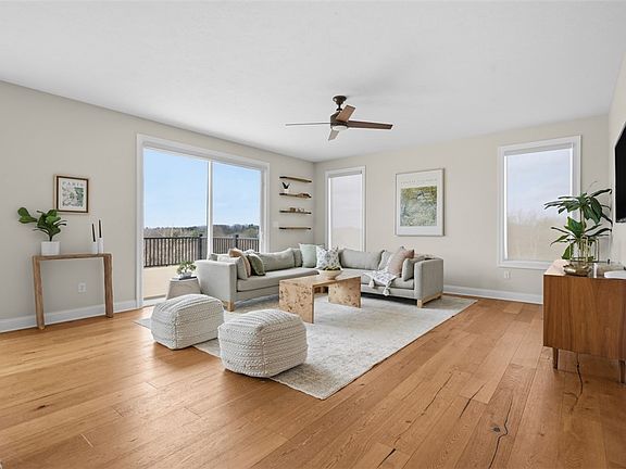 5th image of 24 Sewickley Hills Dr