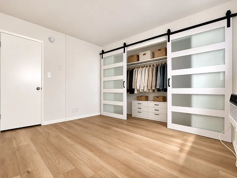 1852 Corinth Ave #19 — Photo 11