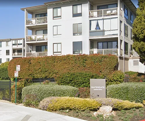 6 Admiral Dr #388 Photo 1