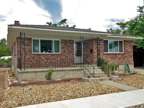 582 East St, Sparks, NV 89431