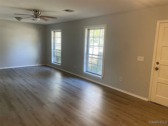 3rd image of 5700 Belleau Dr