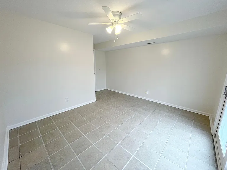 1415 La Chateau Dr — Photo 42