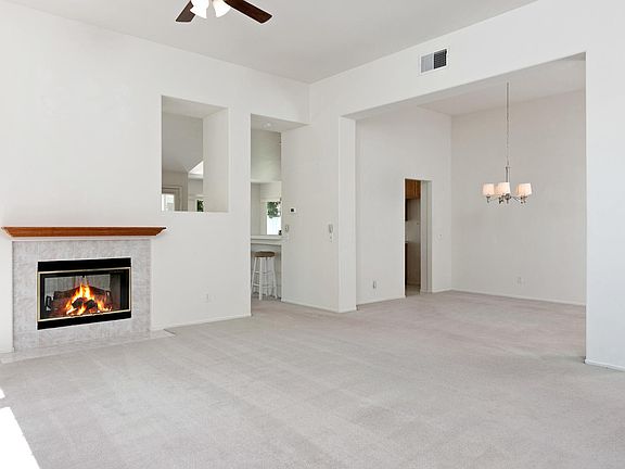 3rd image of 709 Olivia Dr