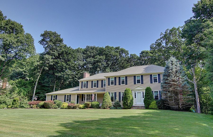Front - 120 Boulder Way