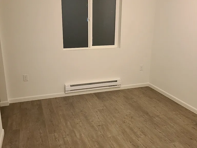 410 S Adams Ave — Photo 5