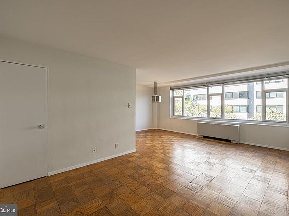 3rd image of 1545 18th St NW Unit 303