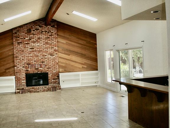 3rd image of 2515 Quail Valley Rd