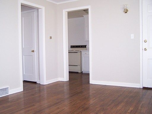 2nd image of 505 E Glendale St