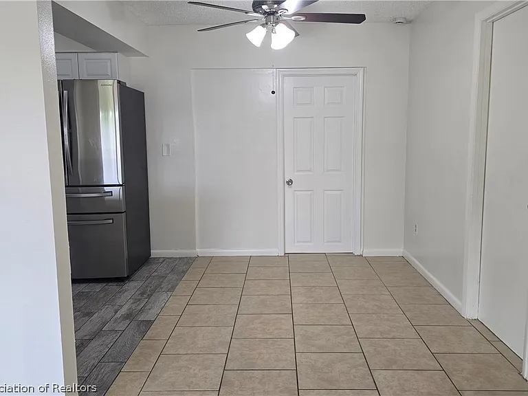 1552 Cedarbrook St — Photo 8