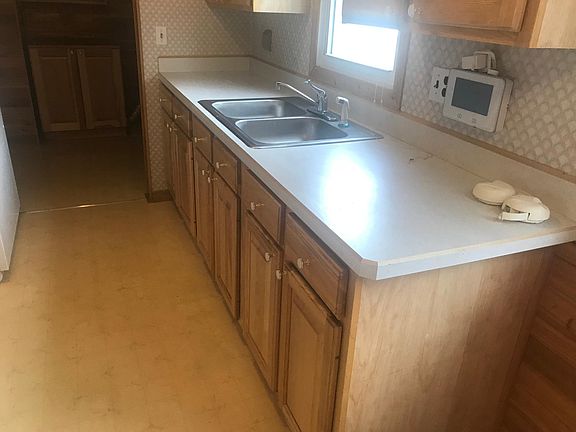 5th image of 1541 Howard Ave