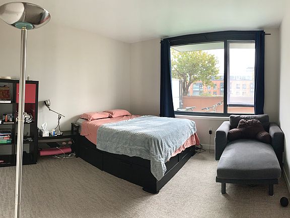 5th image of 250 King St Unit 478