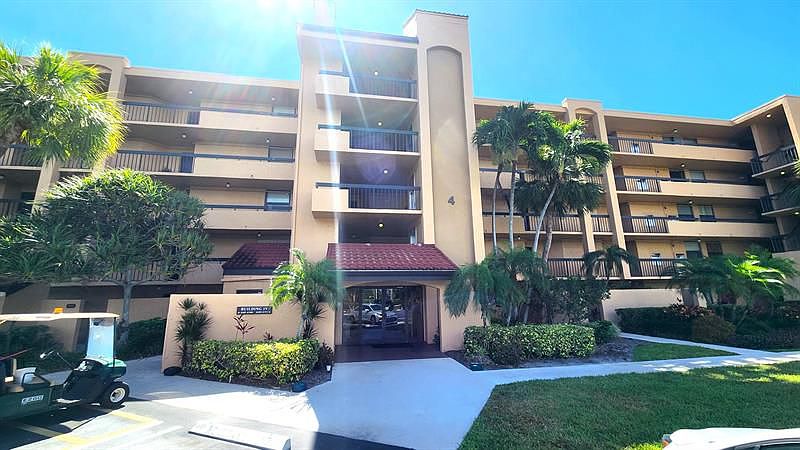 1st image of 2255 Lindell Blvd APT 4209