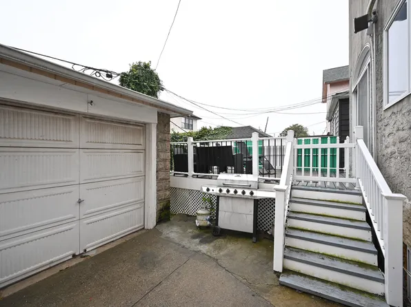 1479 East 32nd Street image 21 of 21