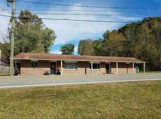 2546 McComas Rd, Barboursville, WV 25504