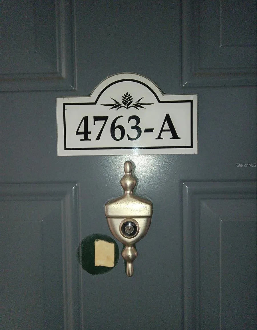 2 bed, $1,400 — Photo 3