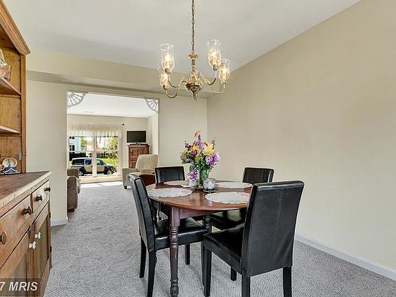 5th image of 6412 Waterdale Ct