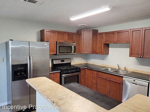 2nd image of 4807 Polaris St