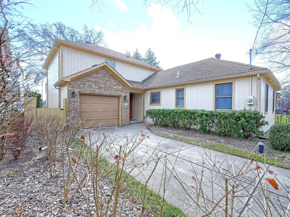 7935 Eldora Blvd, West Bloomfield, MI 48324