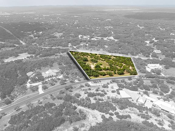 2nd image of 1016 Monteola LOT 2