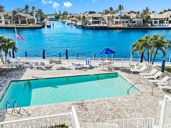 4th image of 3114 S Ocean Boulevard #606